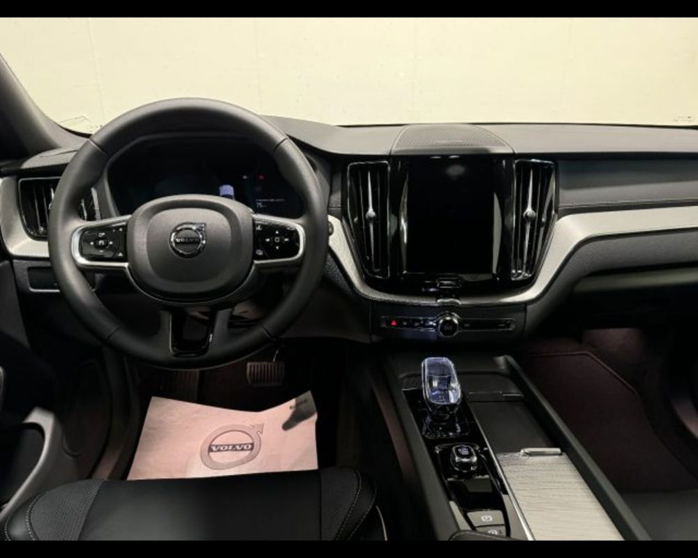 Volvo XC60 nuova a Treviso (3)