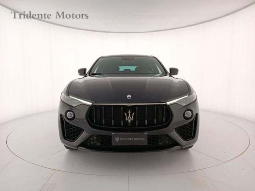 Maserati Levante usata a Padova (2)