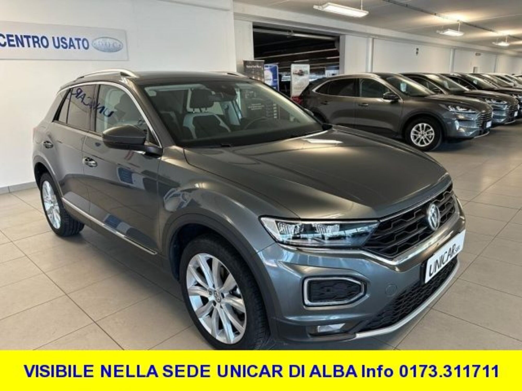 Volkswagen T-Roc 1.5 tsi Life del 2019 usata a Alba