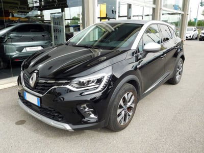 Renault Captur Plug-in Hybrid E-Tech 160 CV Intens  del 2021 usata a Rimini