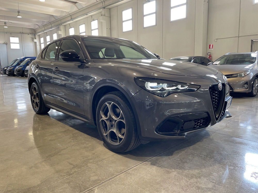 Alfa Romeo Stelvio usata a Brescia (3)