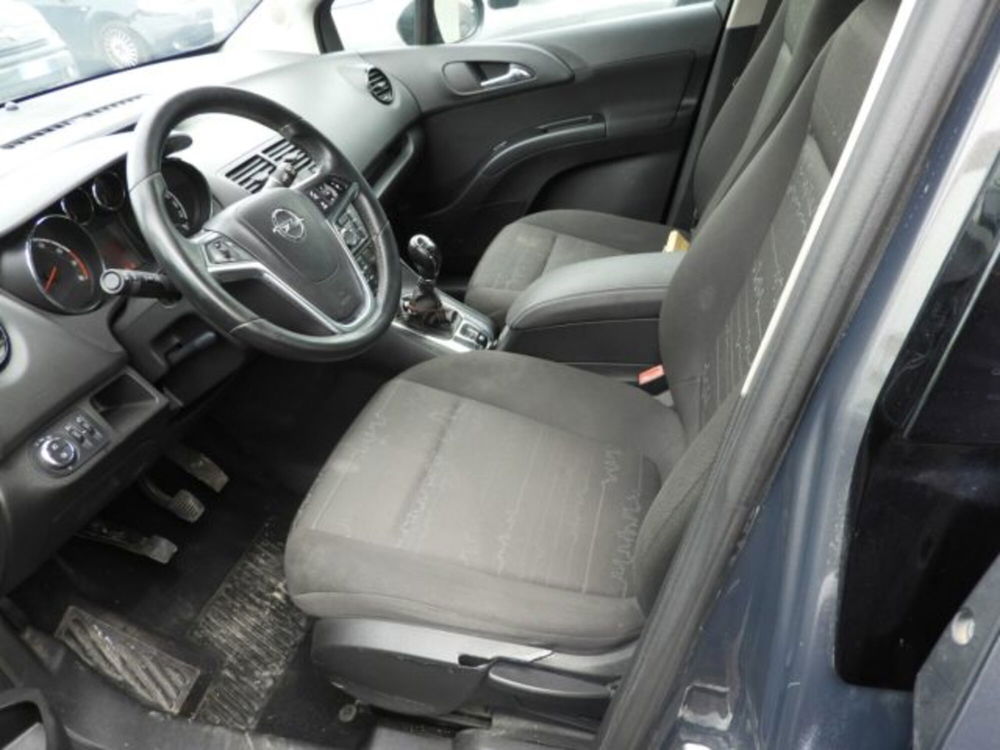 Opel Meriva usata a Caserta (6)