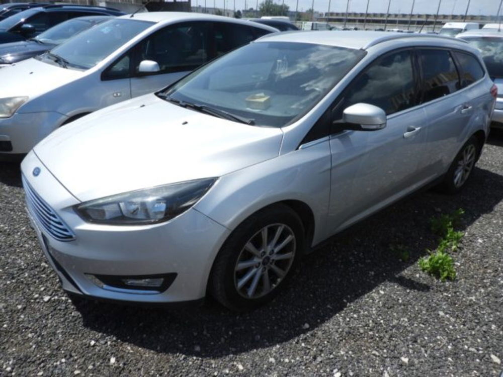 Ford Focus Station Wagon usata a Caserta (2)