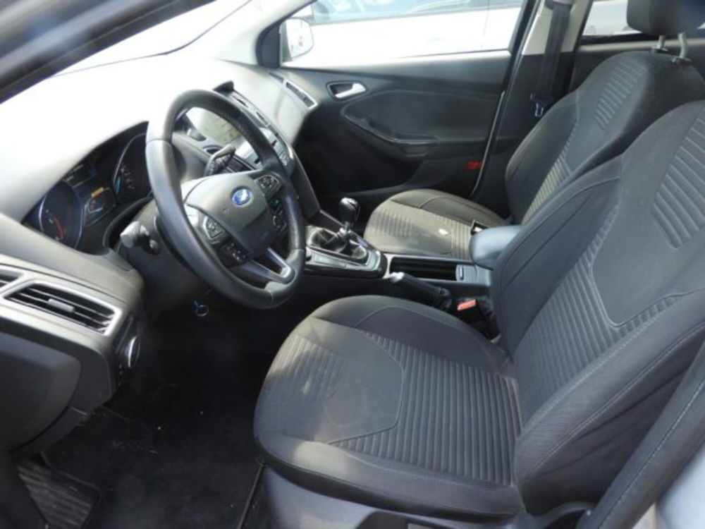 Ford Focus Station Wagon usata a Caserta (7)