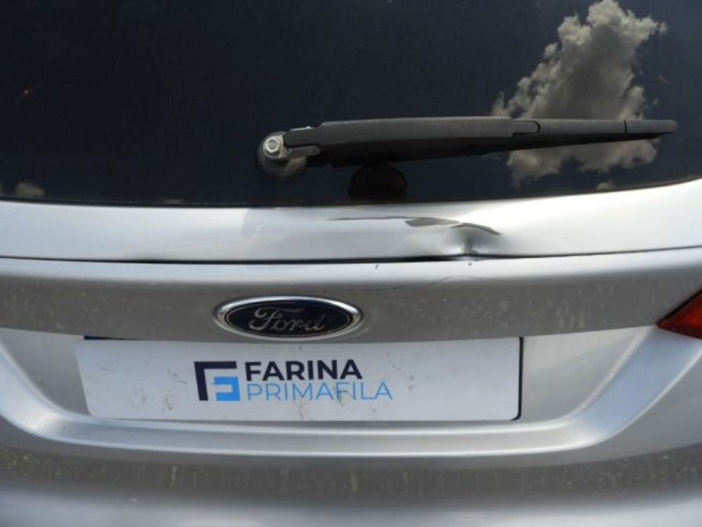 Ford Focus Station Wagon usata a Caserta (9)