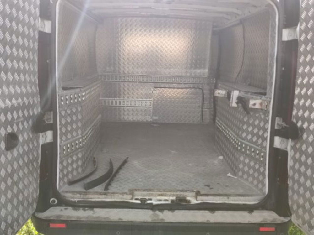 Renault Trafic Furgone usata a Caserta (4)