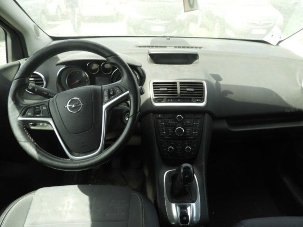 Opel Meriva usata a Caserta (5)