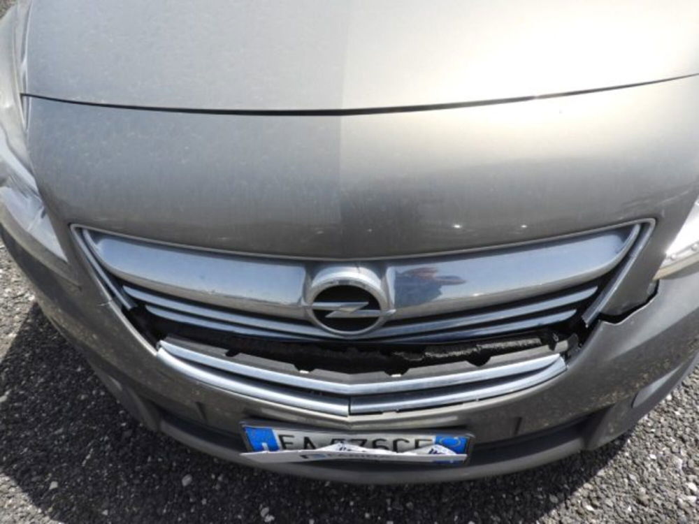 Opel Meriva usata a Caserta (9)