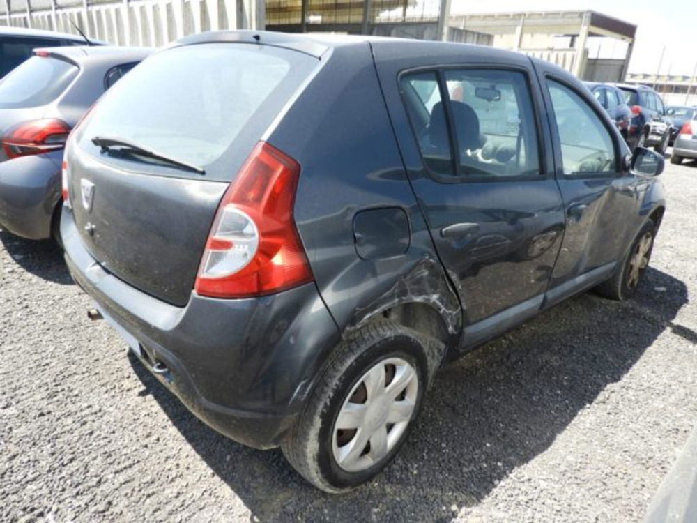 Dacia Sandero usata a Caserta (4)