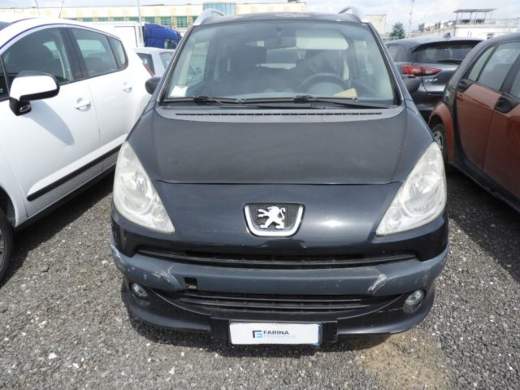 Peugeot 1007 1.4 HDi Trendy  del 2006 usata a Marcianise