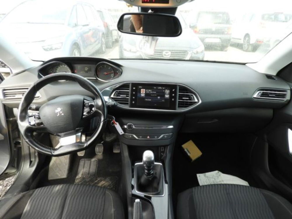 Peugeot 308 usata a Caserta (6)