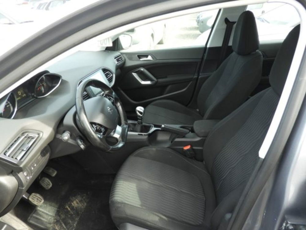 Peugeot 308 usata a Caserta (7)