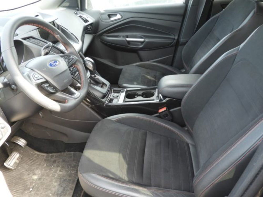 Ford Kuga usata a Caserta (7)