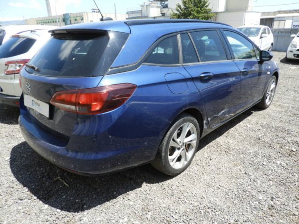 Opel Astra Station Wagon usata a Caserta (6)