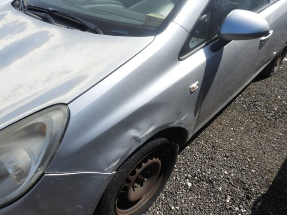 Opel Corsa usata a Caserta (10)