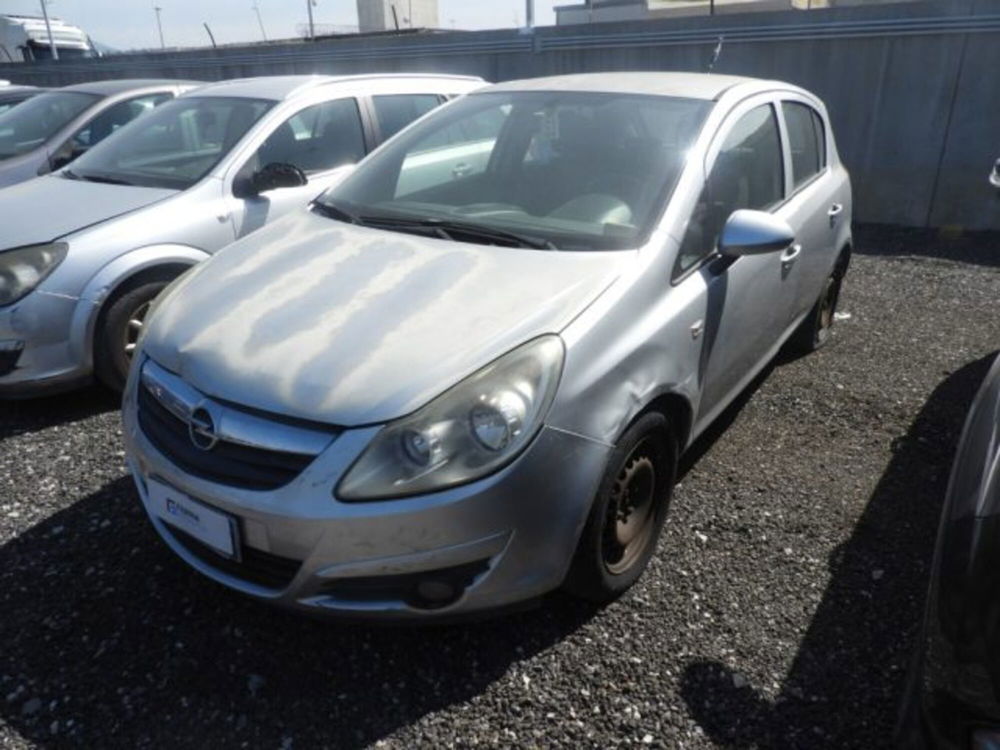 Opel Corsa usata a Caserta (2)