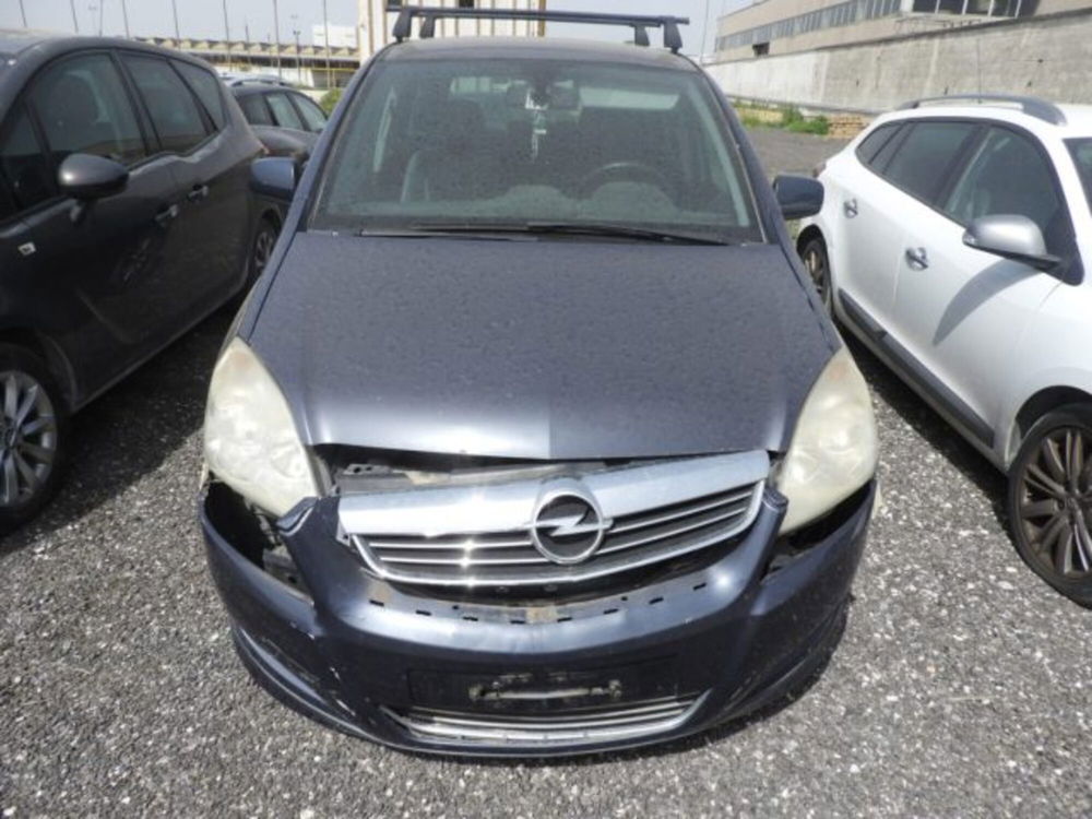 Opel Zafira usata a Caserta