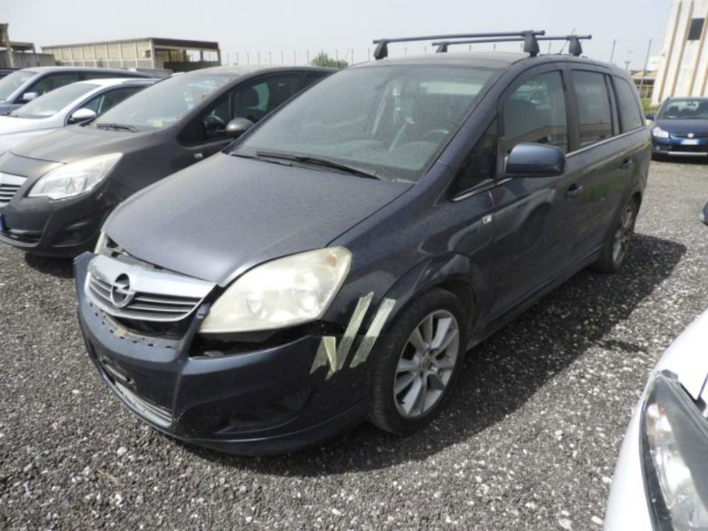 Opel Zafira usata a Caserta (2)