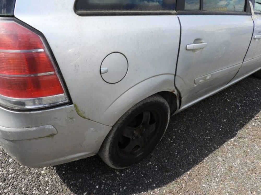 Opel Zafira usata a Caserta (14)