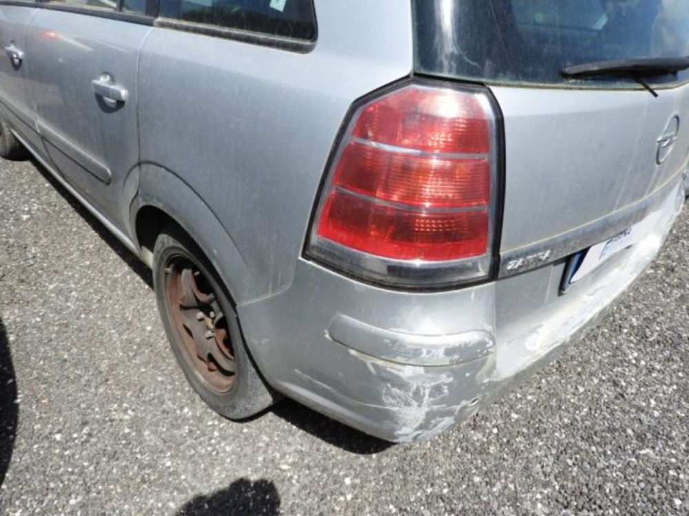 Opel Zafira usata a Caserta (16)