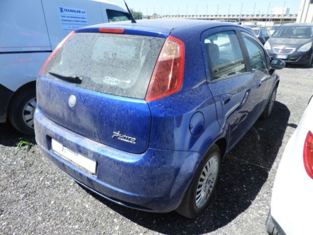 Fiat Grande Punto usata a Caserta (4)