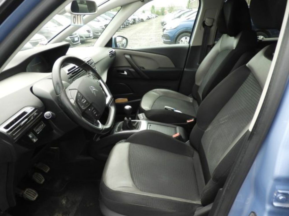 Citroen Grand C4 Picasso usata a Caserta (7)