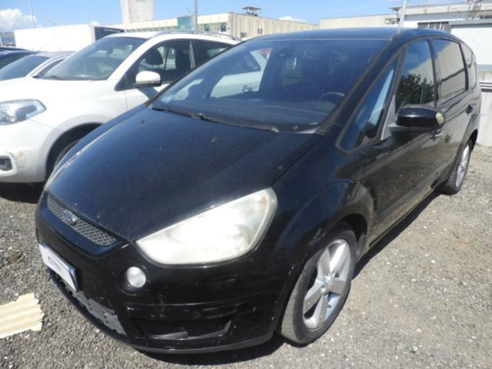 Ford S-Max usata a Caserta (3)