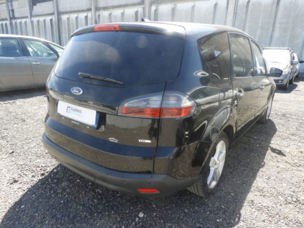 Ford S-Max usata a Caserta (4)