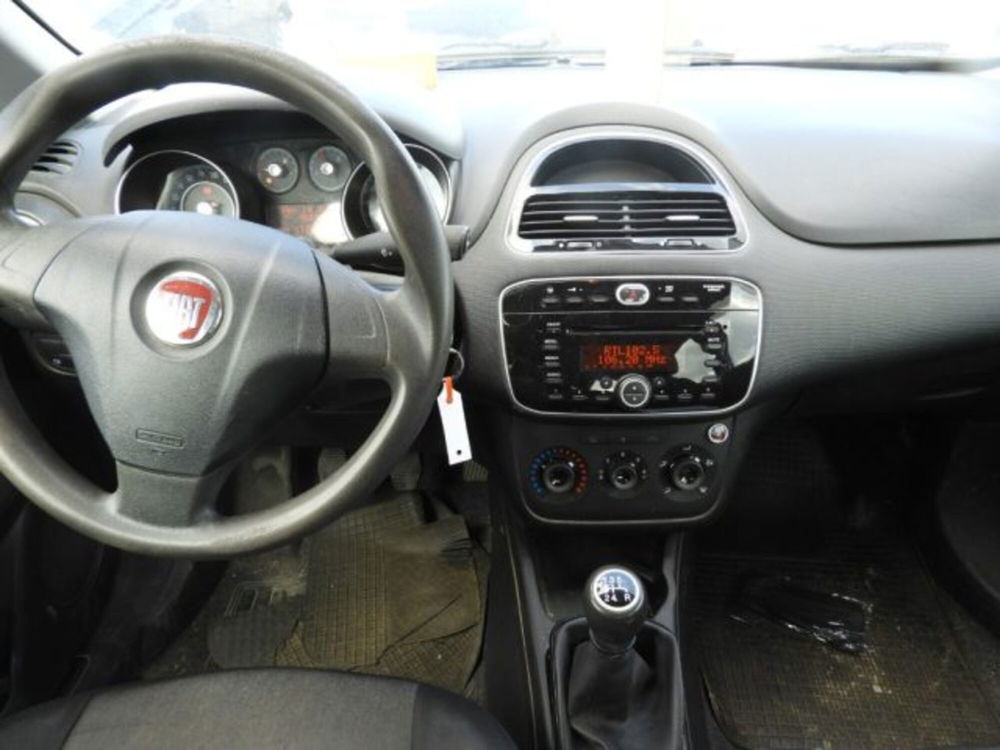 Fiat Punto usata a Caserta (6)