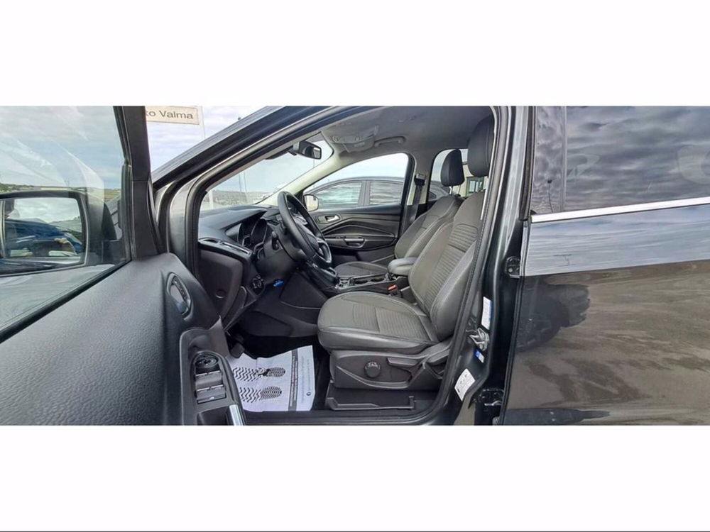 Ford Kuga usata a Matera (15)