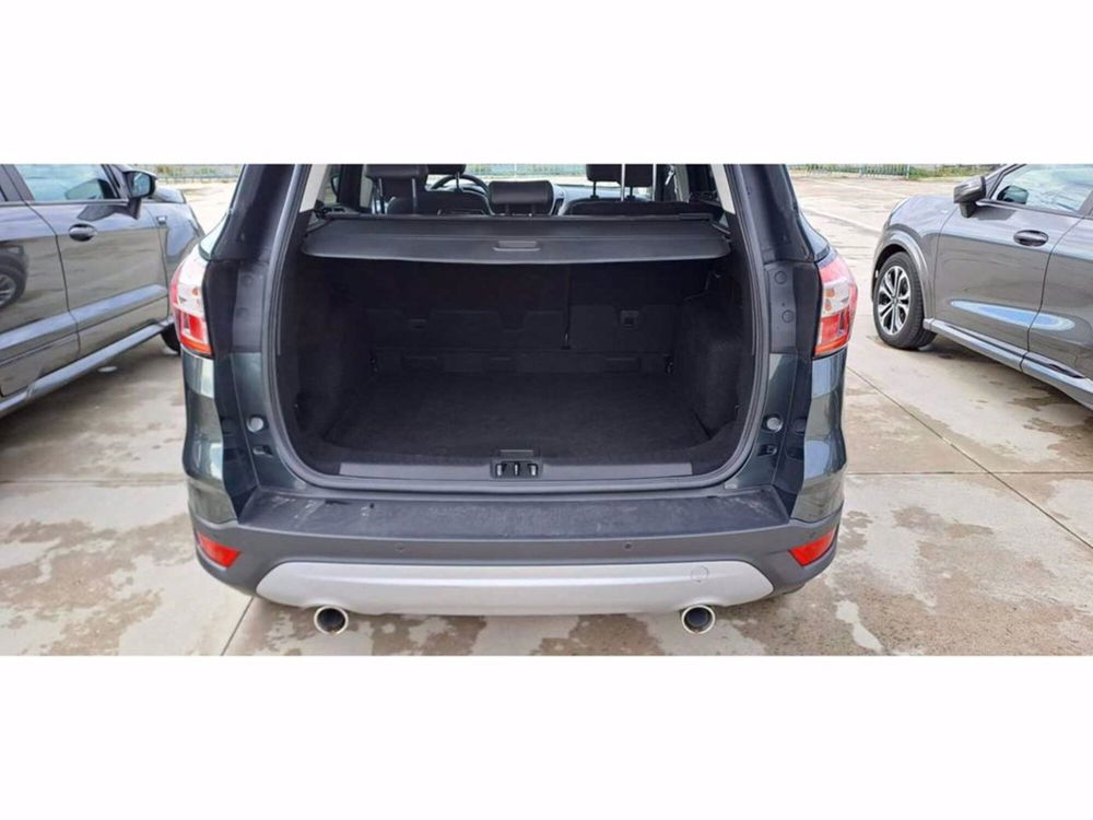 Ford Kuga usata a Matera (18)