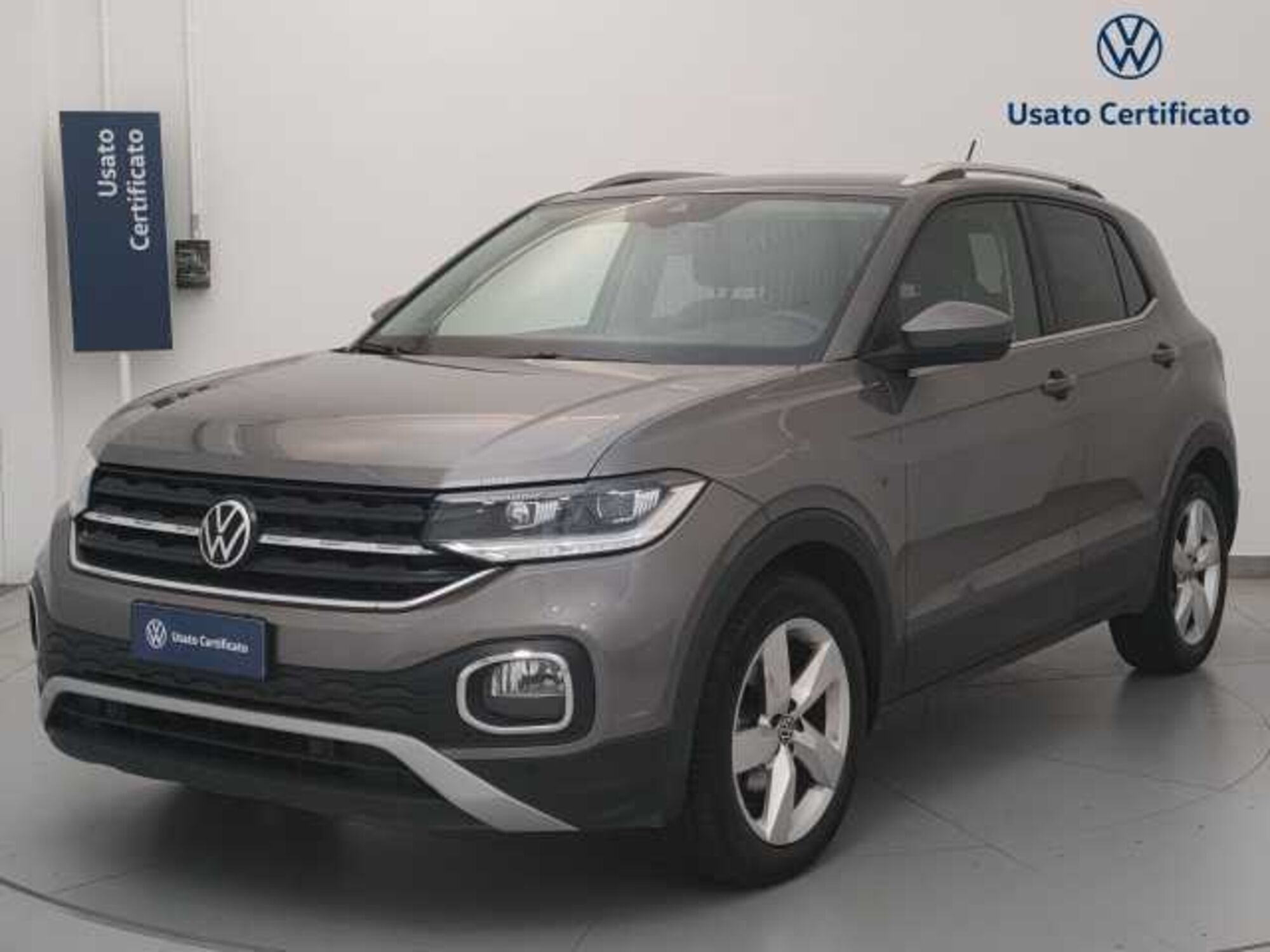 Volkswagen T-Cross 1.0 TSI 110 CV DSG Advanced del 2021 usata a Busto Arsizio