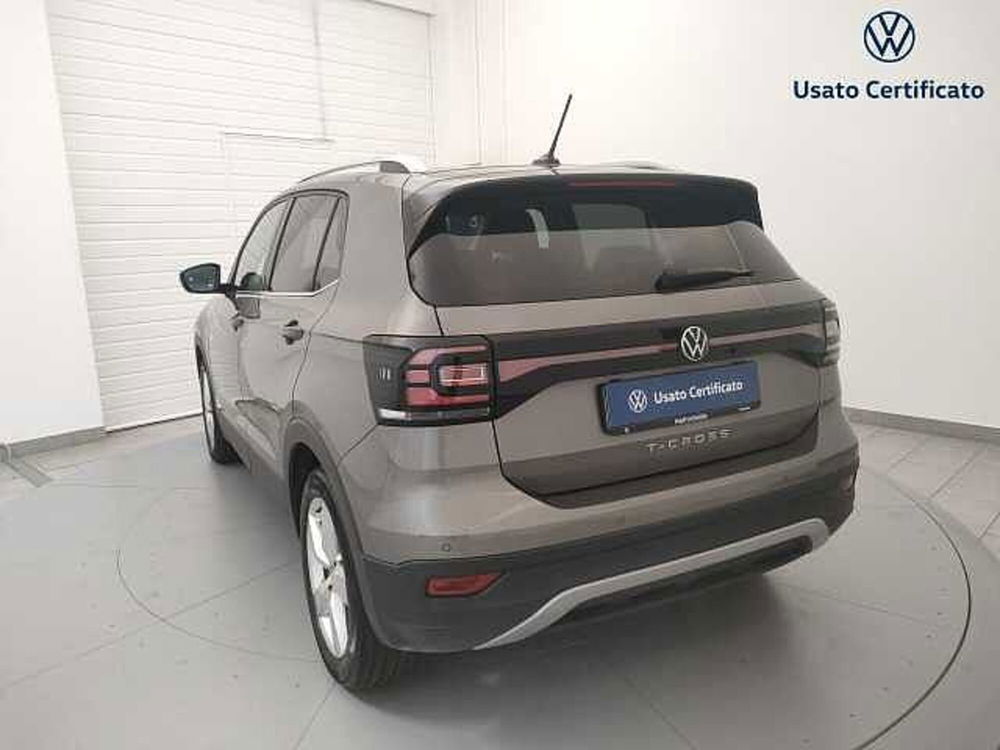 Volkswagen T-Cross usata a Varese (8)