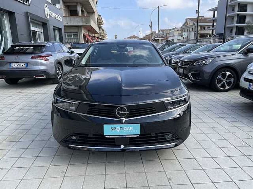 Opel Astra nuova a Vibo Valentia (2)