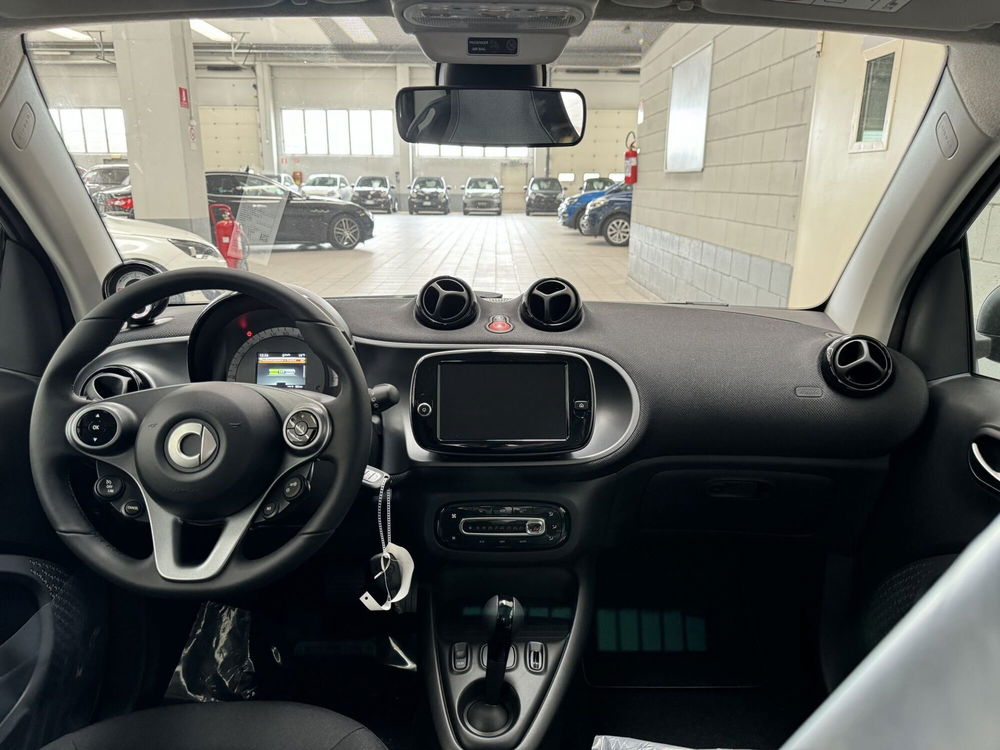 smart Fortwo nuova a Milano (10)