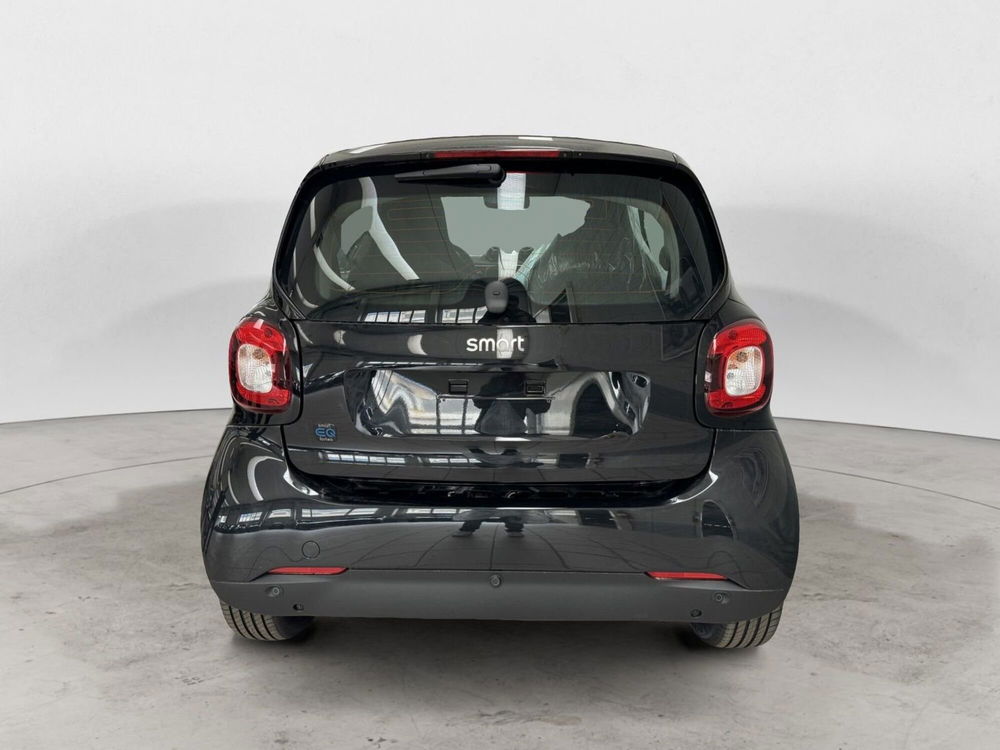 smart Fortwo nuova a Milano (5)