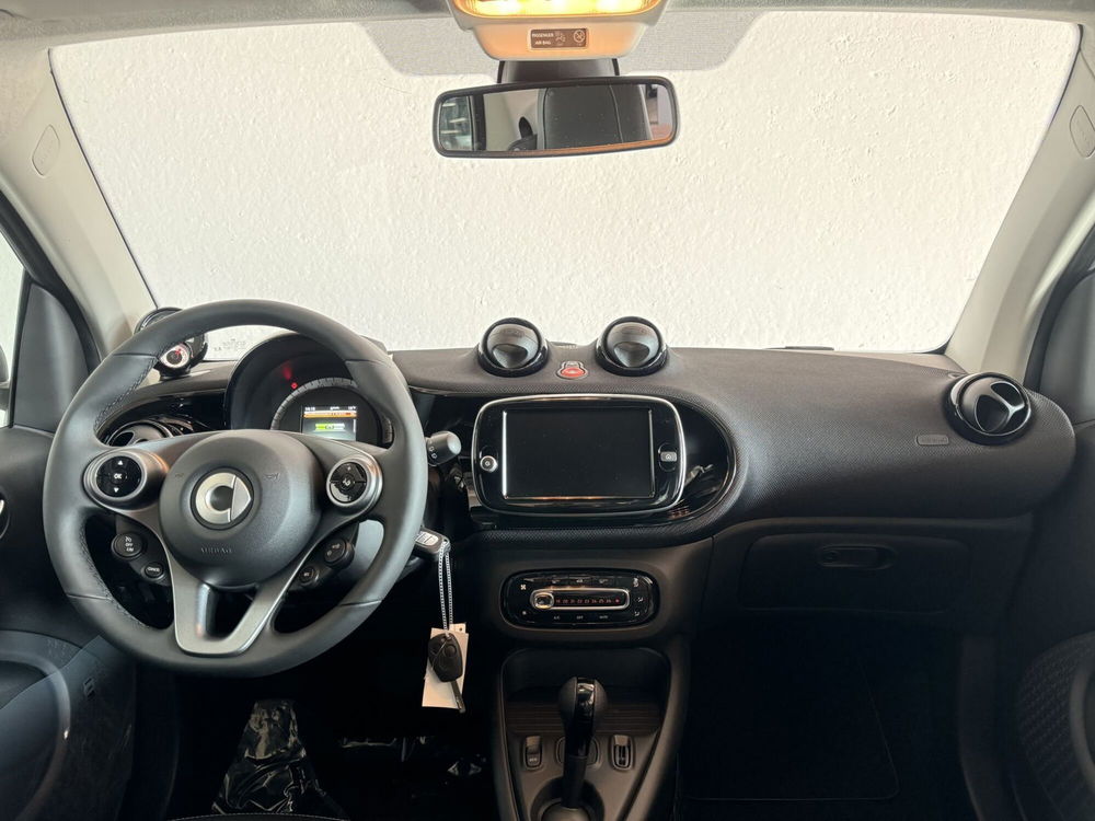 smart Fortwo nuova a Milano (12)