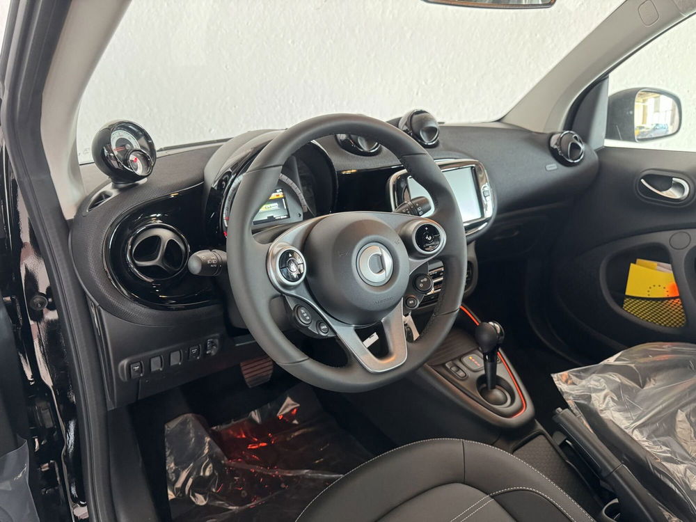 smart Fortwo nuova a Milano (13)