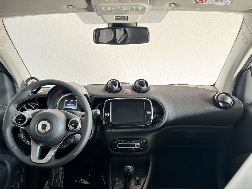 smart Fortwo nuova a Milano (10)