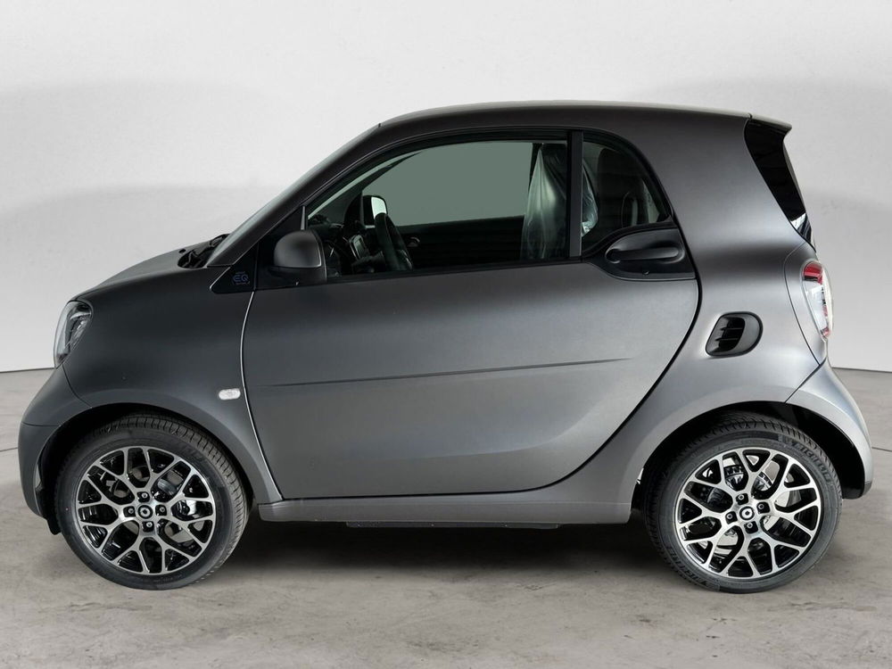 smart Fortwo nuova a Milano (3)