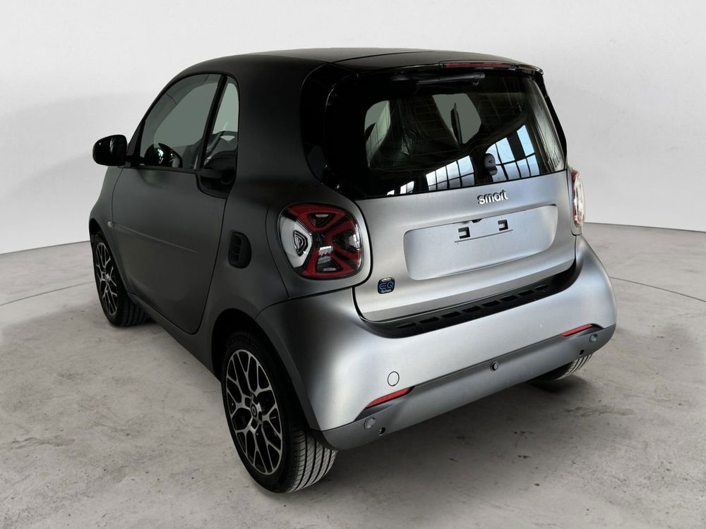 smart Fortwo nuova a Milano (4)