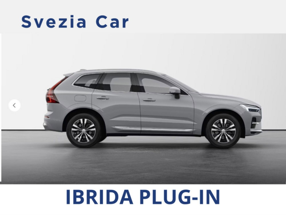 Volvo XC60 T6 Recharge AWD Plug-in Hybrid automatico Essential nuova a Milano (2)