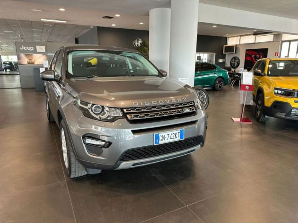 Land Rover Discovery Sport usata a Modena