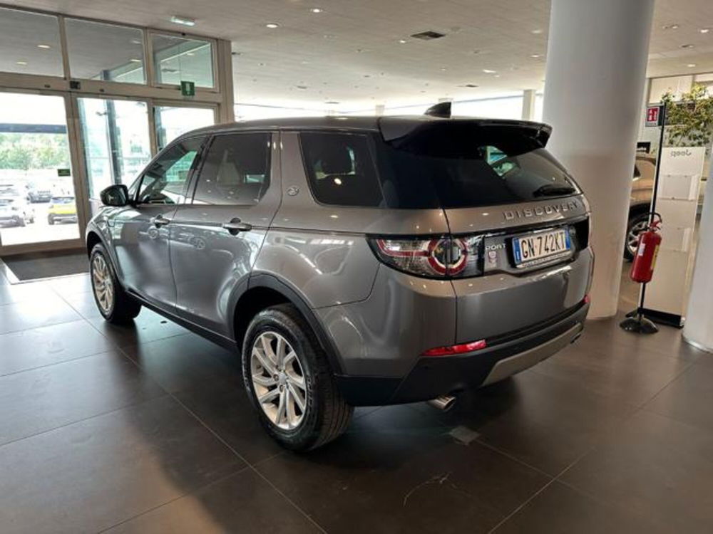 Land Rover Discovery Sport usata a Modena (2)