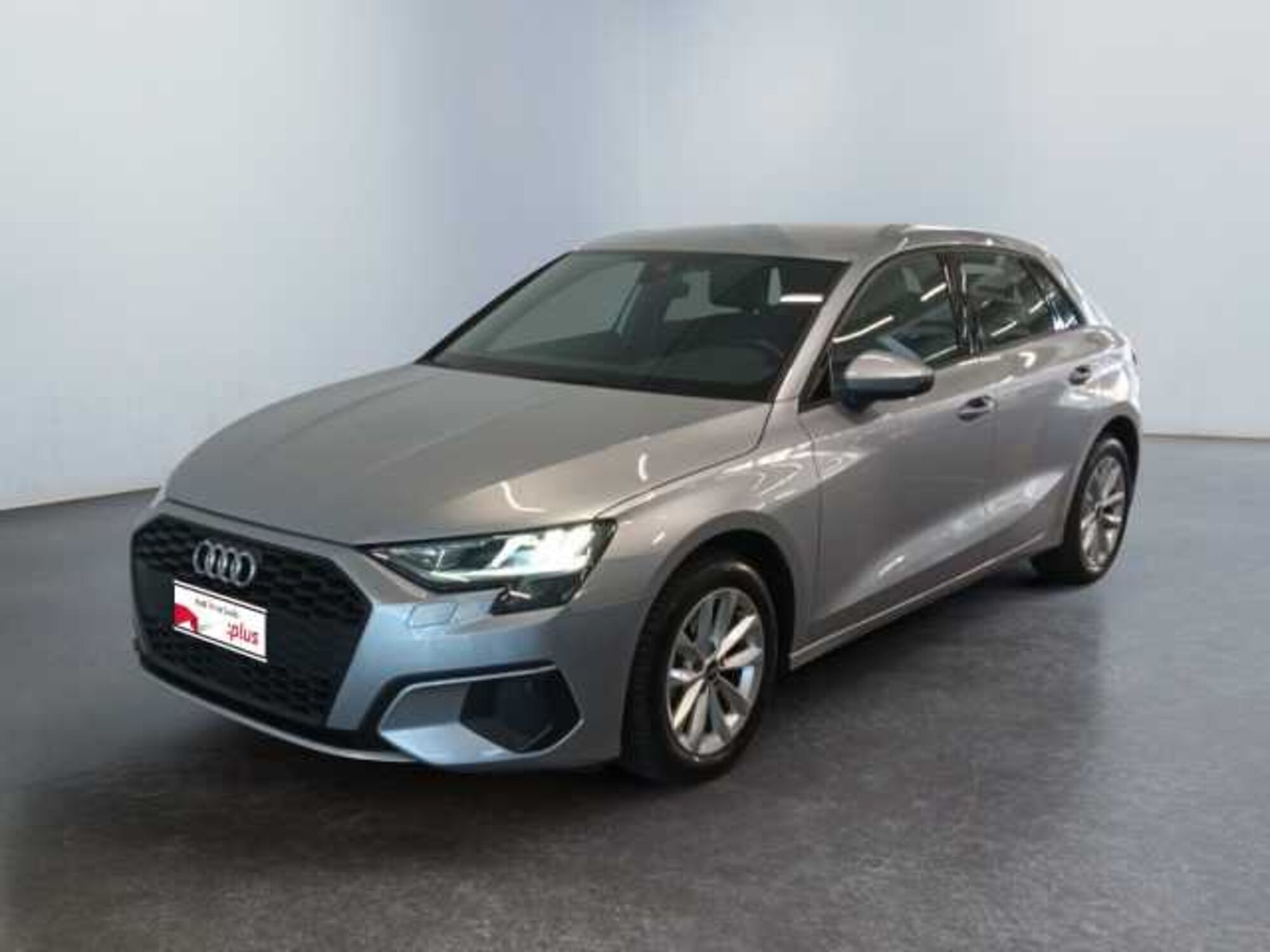 Audi A3 Sportback 30 g-tron S tronic Business  del 2022 usata a Lucca