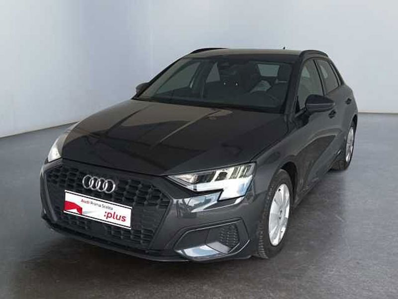 Audi A3 Sportback 30 TDI Business  del 2023 usata a Lucca