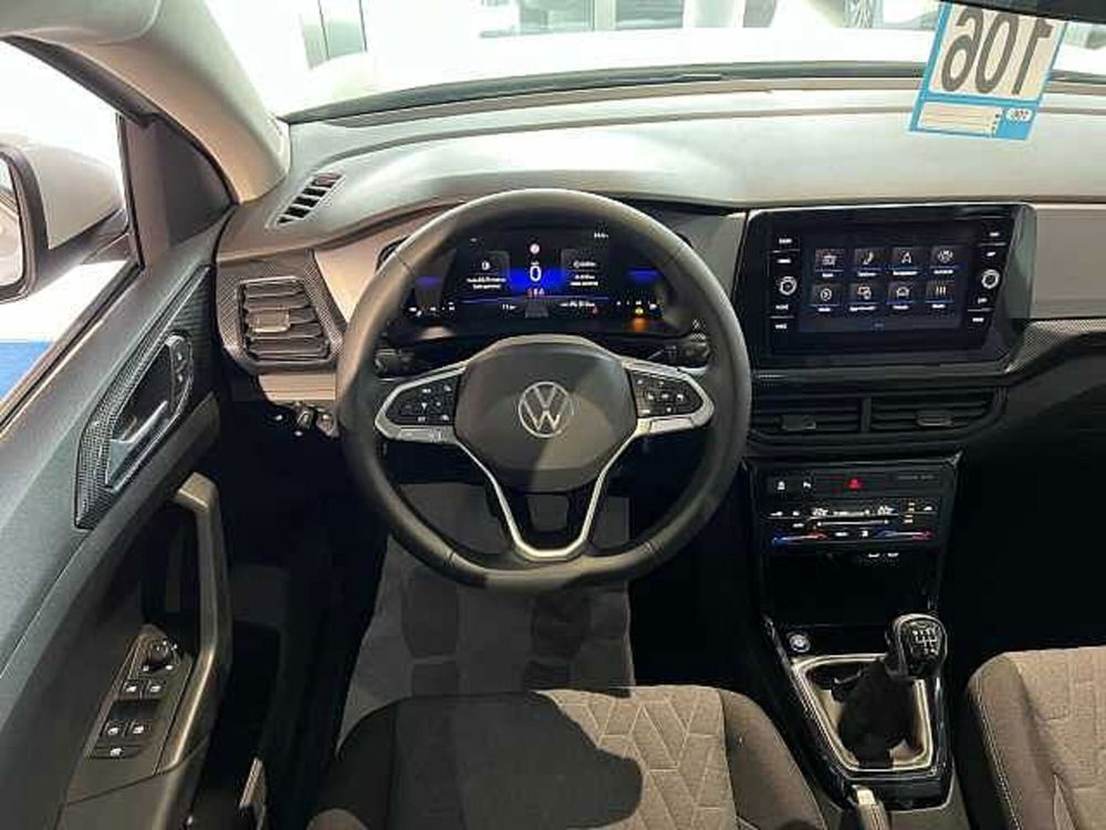 Volkswagen T-Cross nuova a Siena (8)