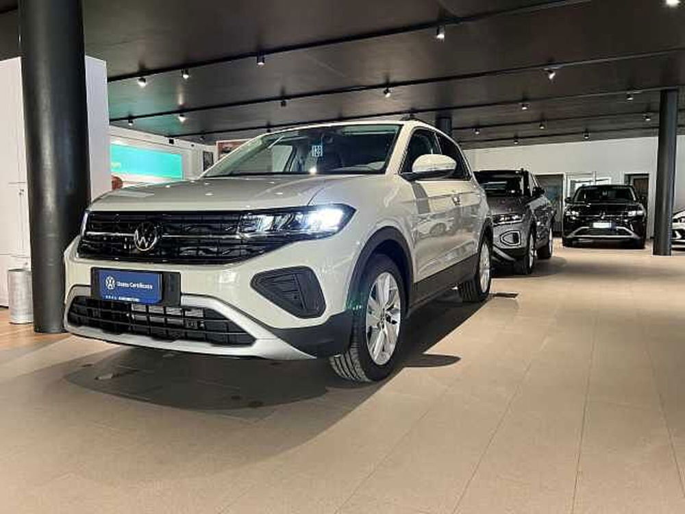 Volkswagen T-Cross nuova a Siena