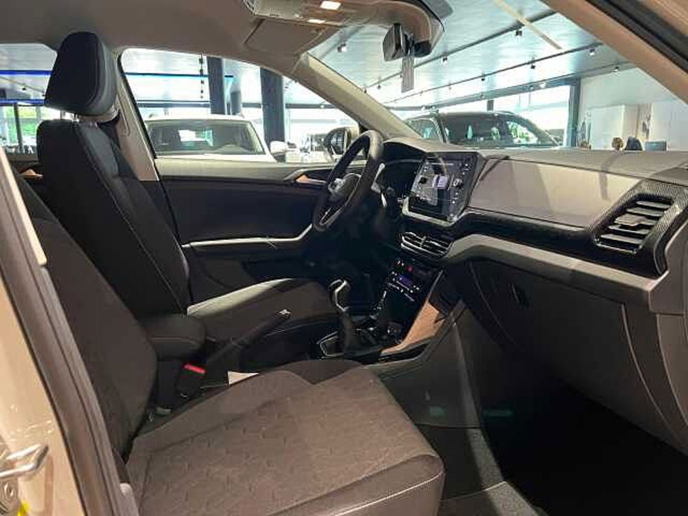 Volkswagen T-Cross nuova a Siena (13)