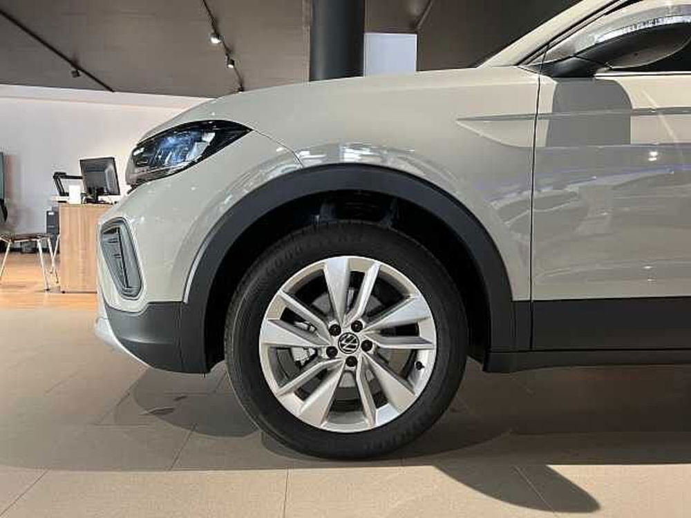 Volkswagen T-Cross nuova a Siena (15)